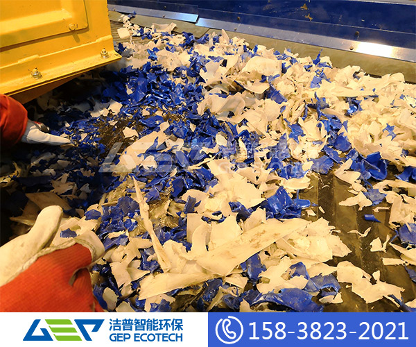 塑料垃圾破碎機(jī)項目案例,廢舊塑料破碎再生項目