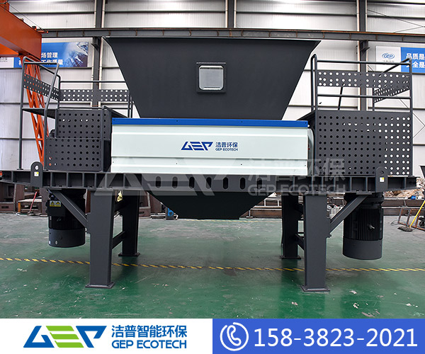 <a href=http://m.hro171.com/product/51.html target=_blank class=infotextkey>雙軸撕碎機(jī)</a>設(shè)備
